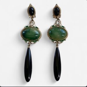 Women’s Vintage Style Green and Black Long Dangle Earrings